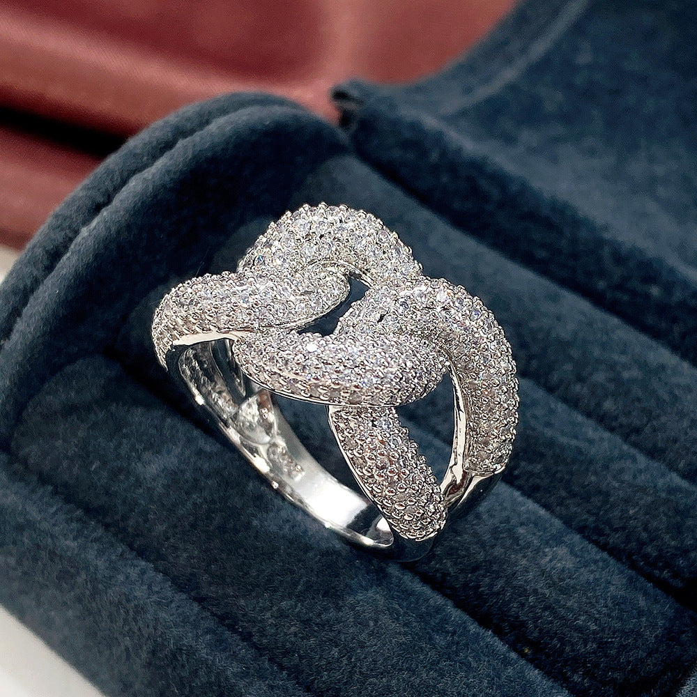 Light-luxury Ethereal Twisted Design Womens Ring