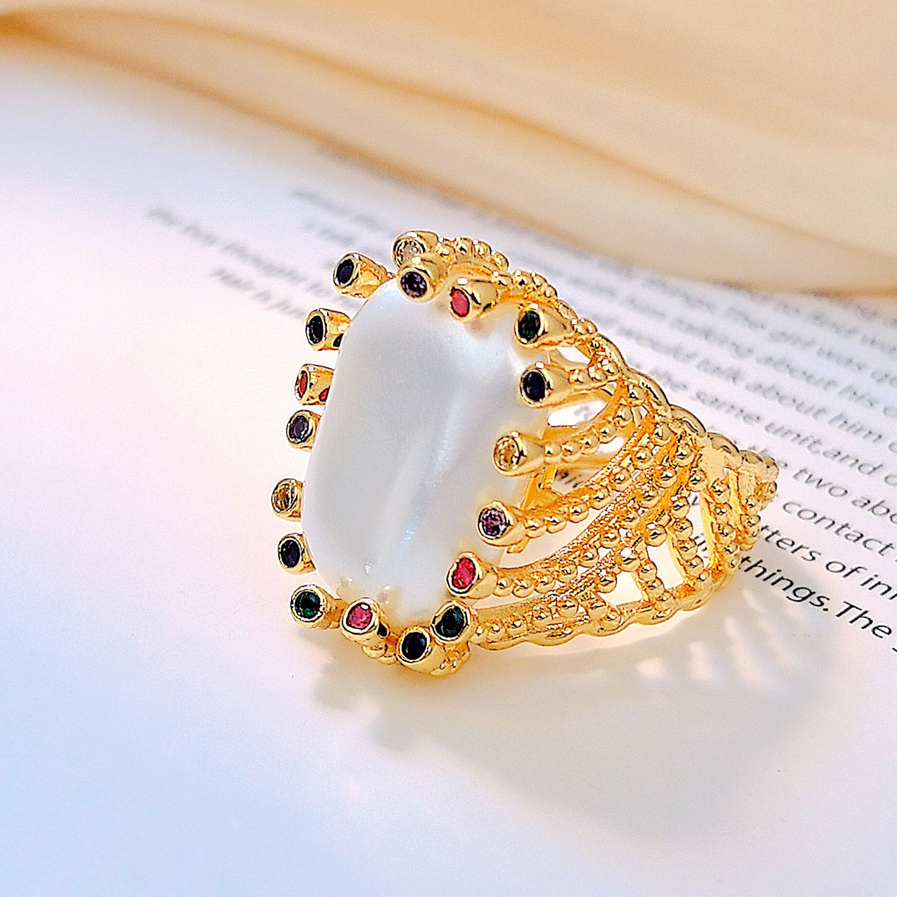 Vintage Ring Classic Style Large Ring Gem With Colorful Zircon