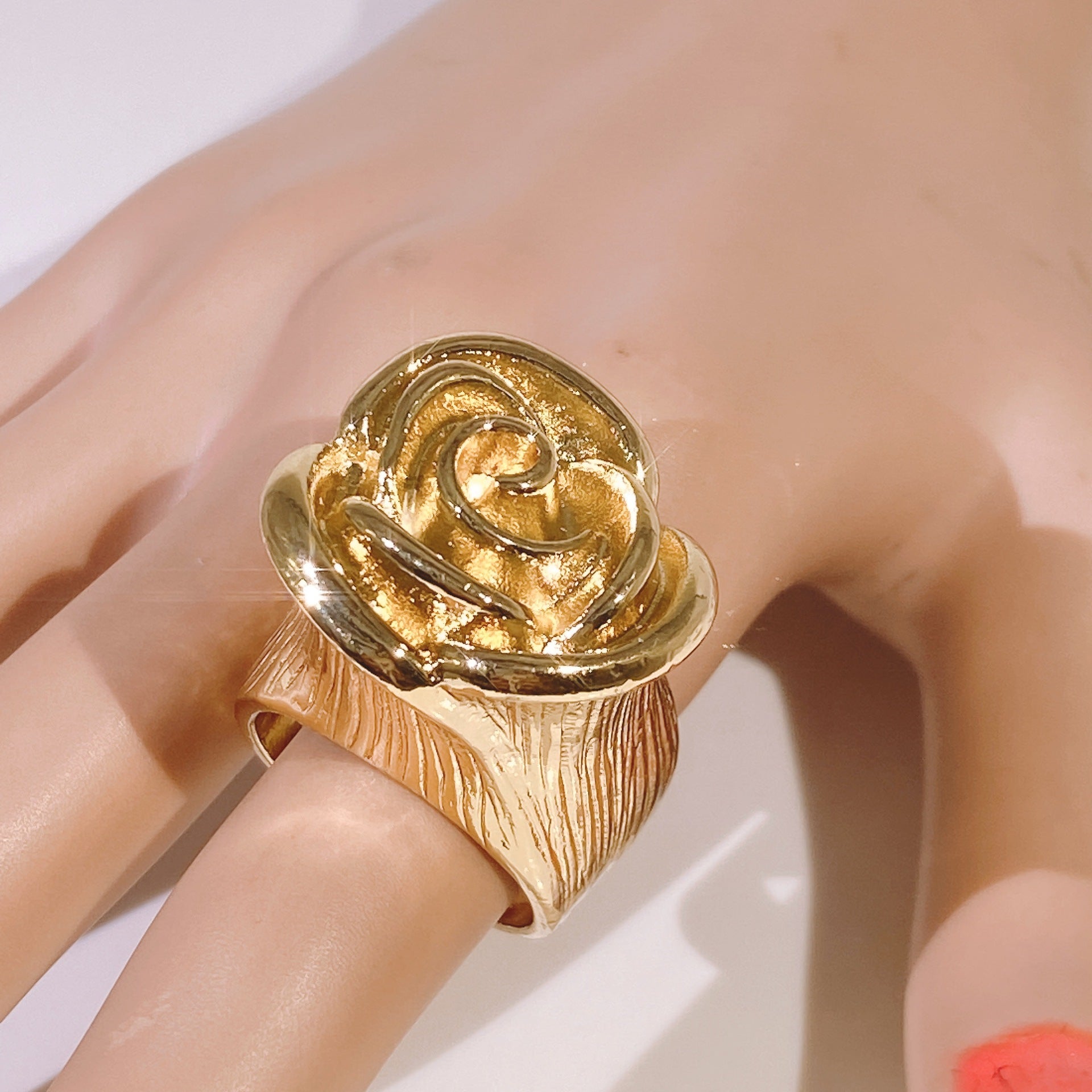 European And American Style Ring Simple Electroplating Real Gold