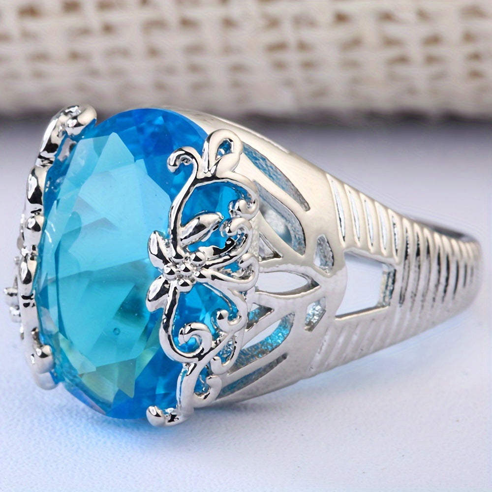 Fashionable And Glamorous Lake-Blue Zircon Ring With Platinum Plating