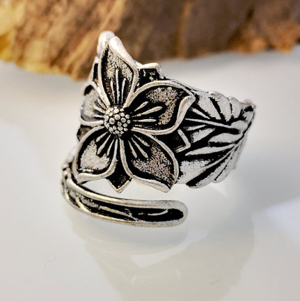 Vintage Floral And Leaf Open-band Personalized Fashion Ring