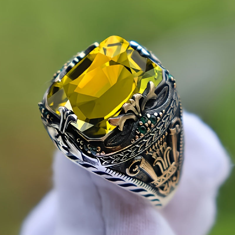 Elegant Vintage Emerald Ring With A Bold Hollowed-out Design For Men