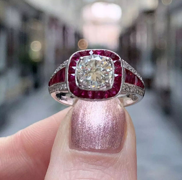 Cao Shi Red Corundum Gemstone Ring For Women Pave-Set Zircon Ring