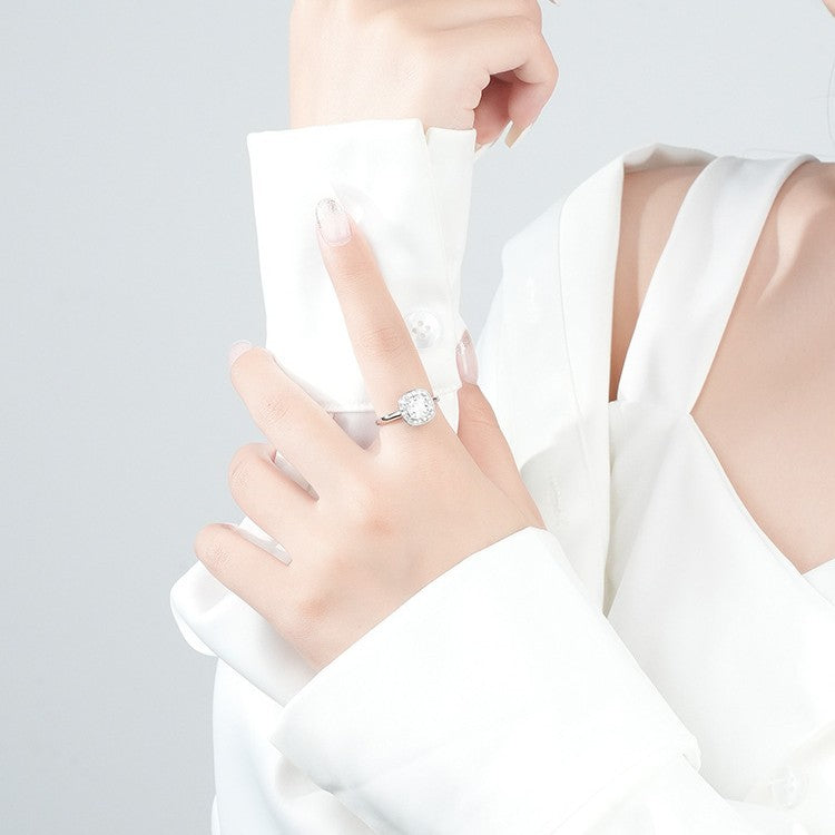 15-Carat Moissanite Ring For The Index Finger