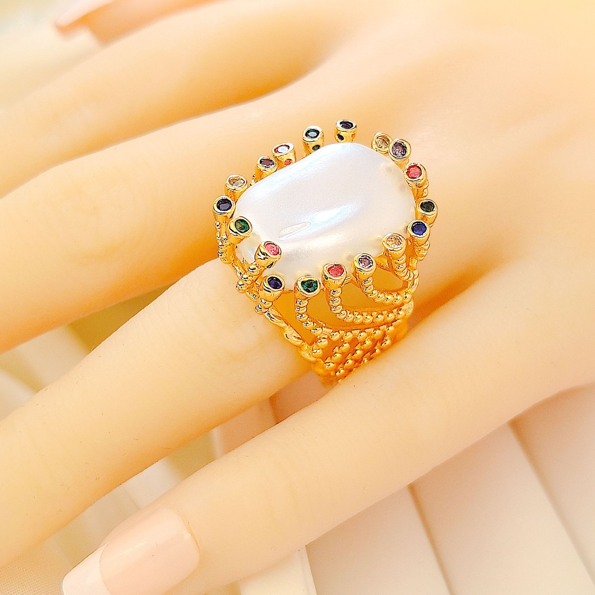 Vintage Ring Classic Style Large Ring Gem With Colorful Zircon